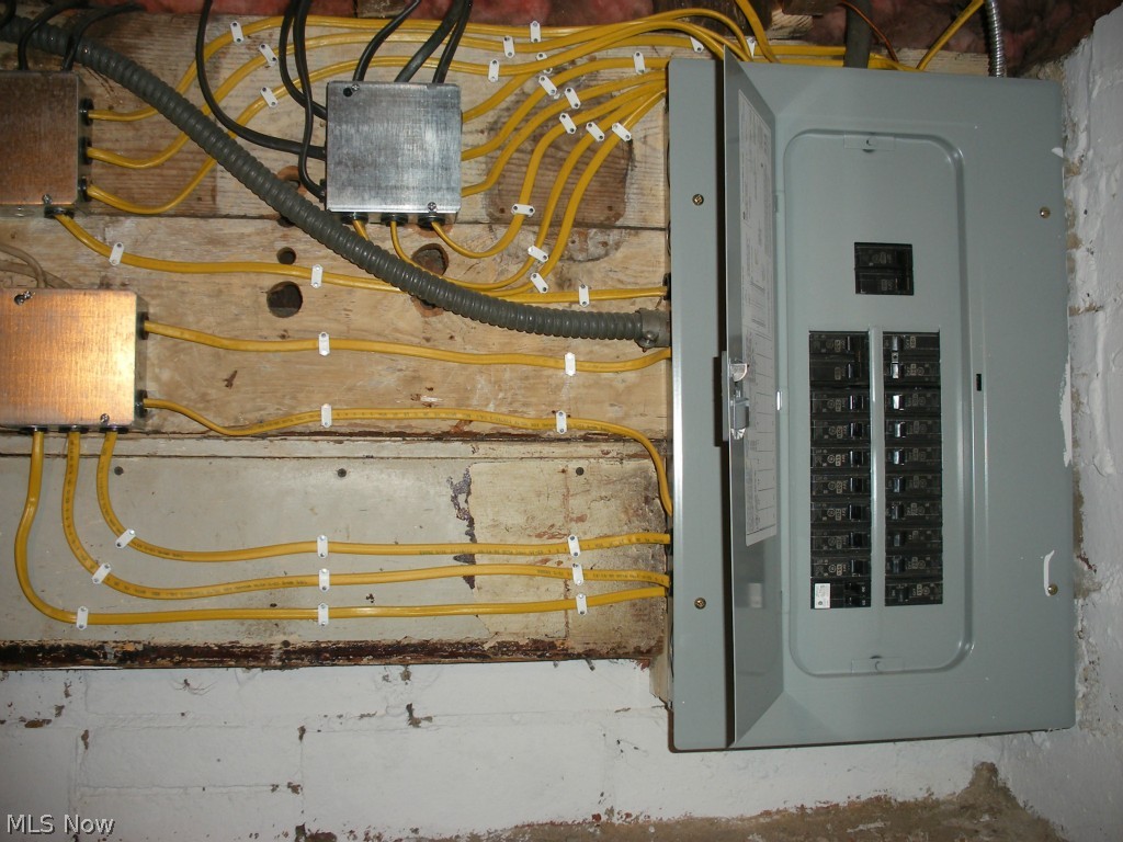 John E Ensigns Lakewood Sub - Residential