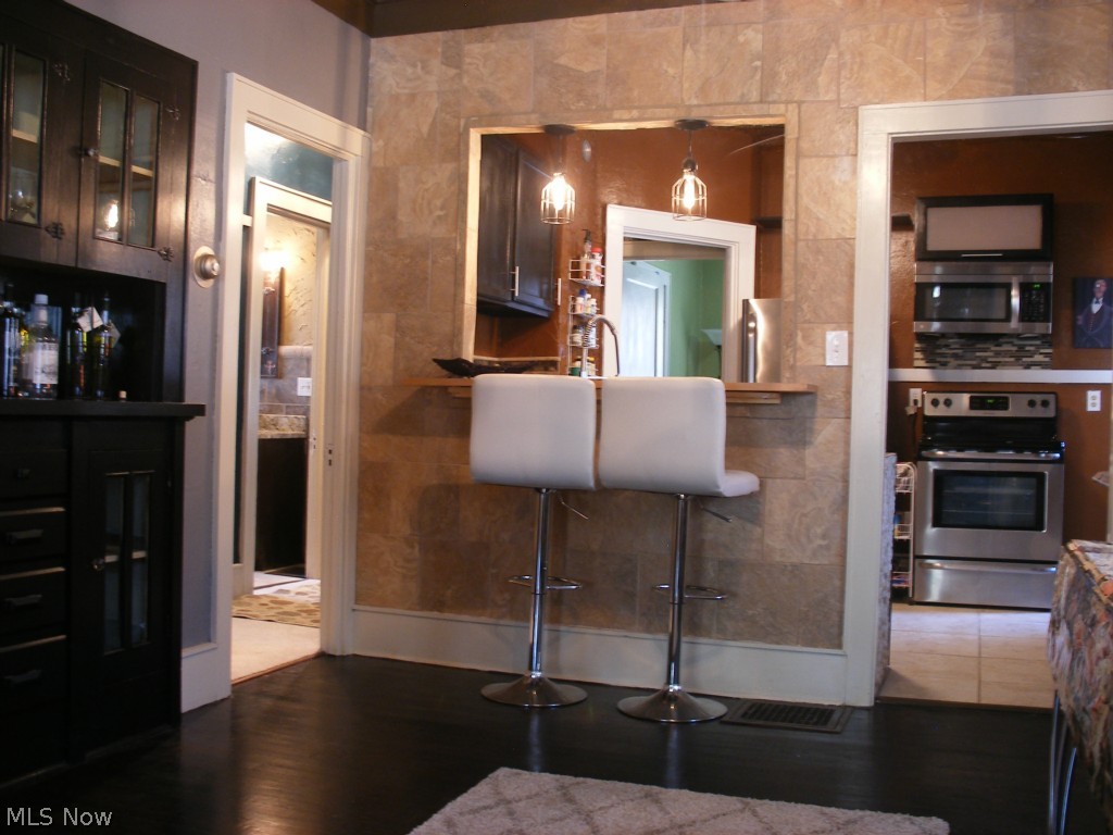 John E Ensigns Lakewood Sub - Residential