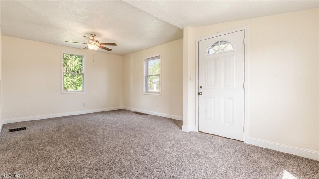 Photo of 2036 Ridge Avenue, Zanesville, OH 43701 (MLS # 5204615)