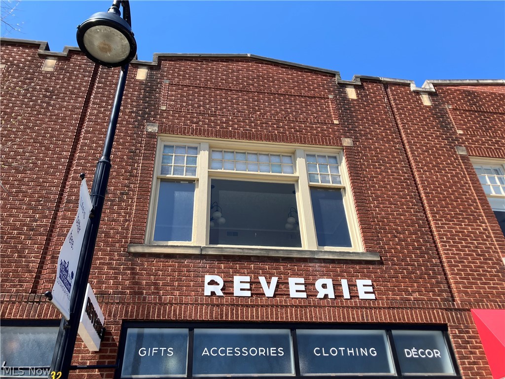 Cuyahoga Falls - Commercial Lease