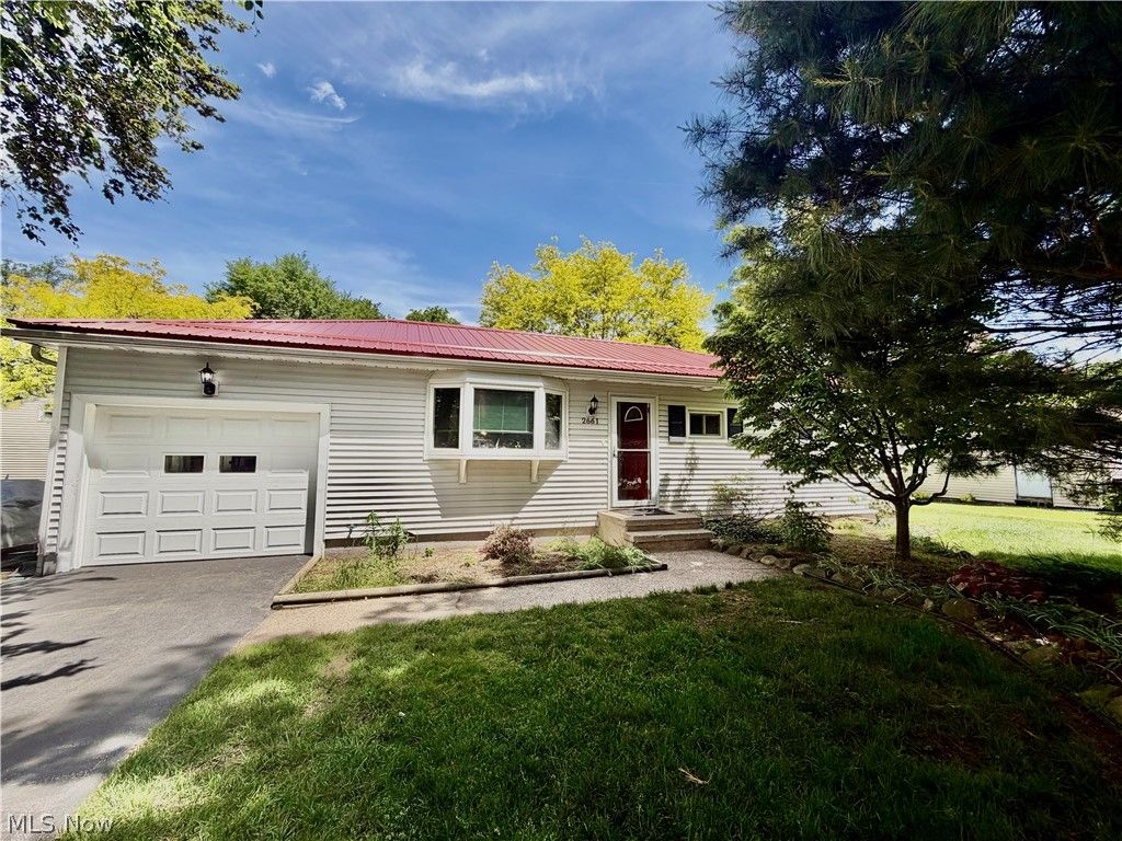 Photo of 2661 Larchview Drive, Painesville Township, OH 44077 (MLS # 5208950)