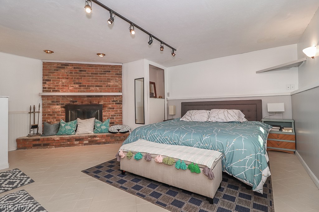 Mentorwood - Residential