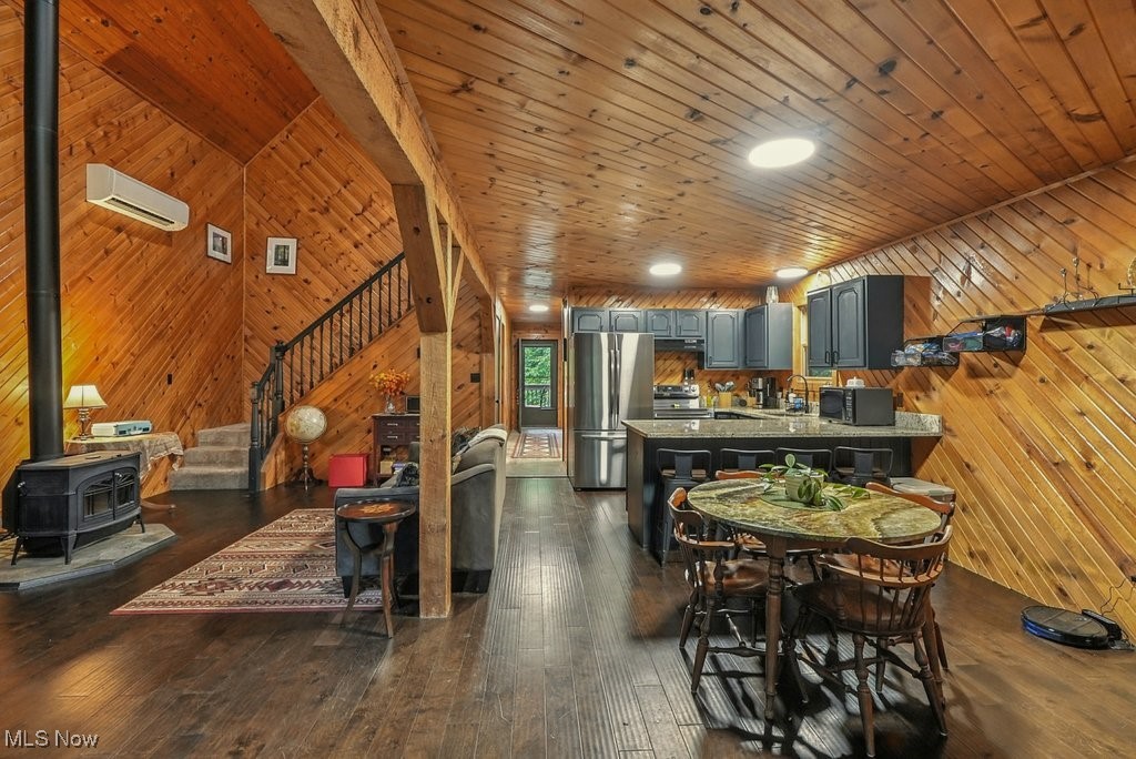 Rock Spring Heights - Residential