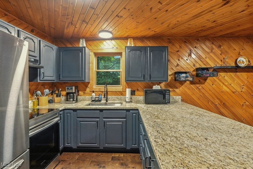 Rock Spring Heights - Residential