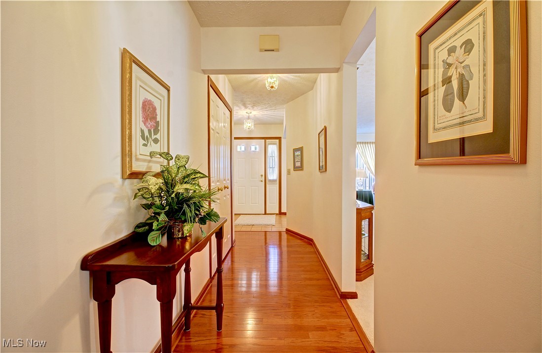 10636 Stapleton Drive, Strongsville, Ohio image 5