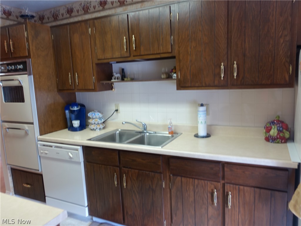 Silver Lake Towers Condo - Residential