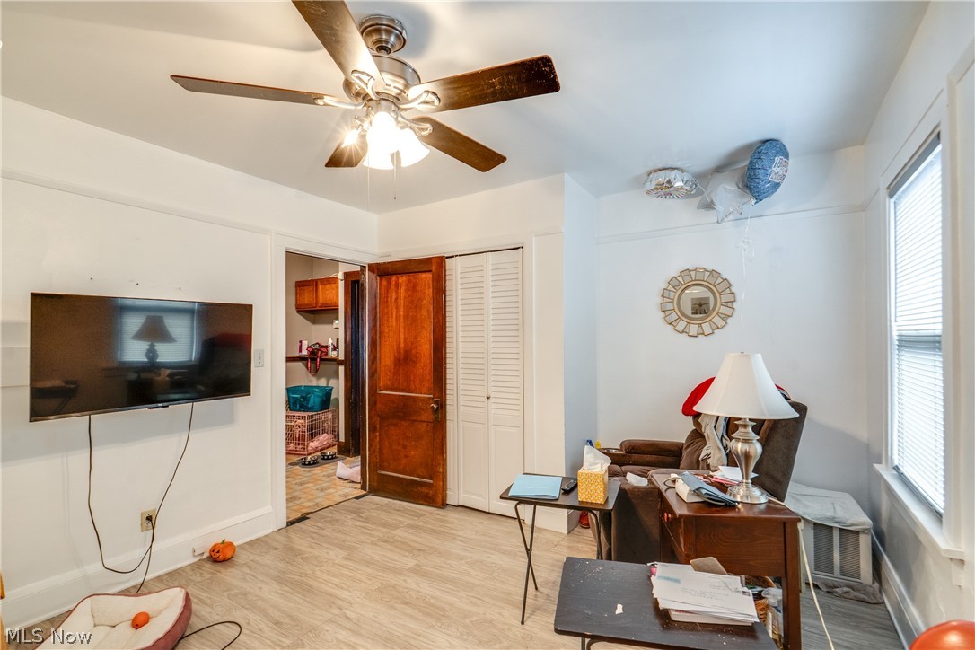 Kracker - Residential