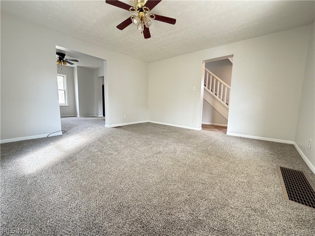 Photo of 633 Spangler Drive, Zanesville, OH 43701 (MLS # 5194662)