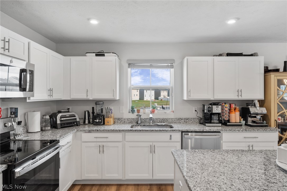 Encore Estates At Heisley Park - Residential