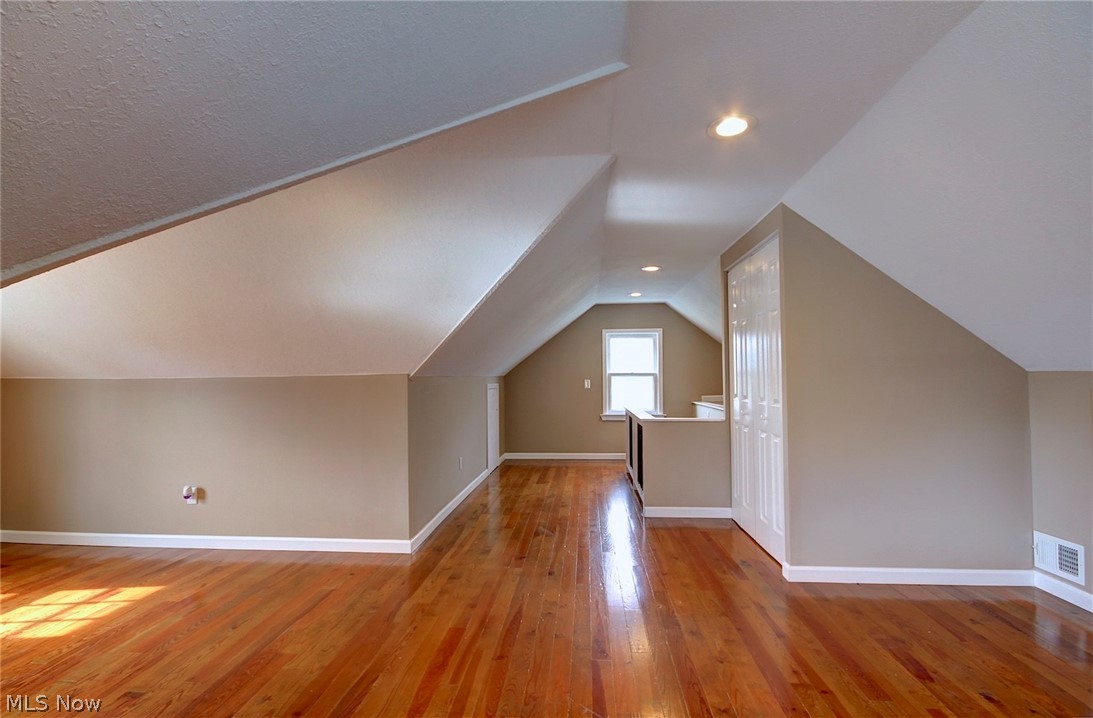 H A Stahl Properties Cos Ridg - Residential