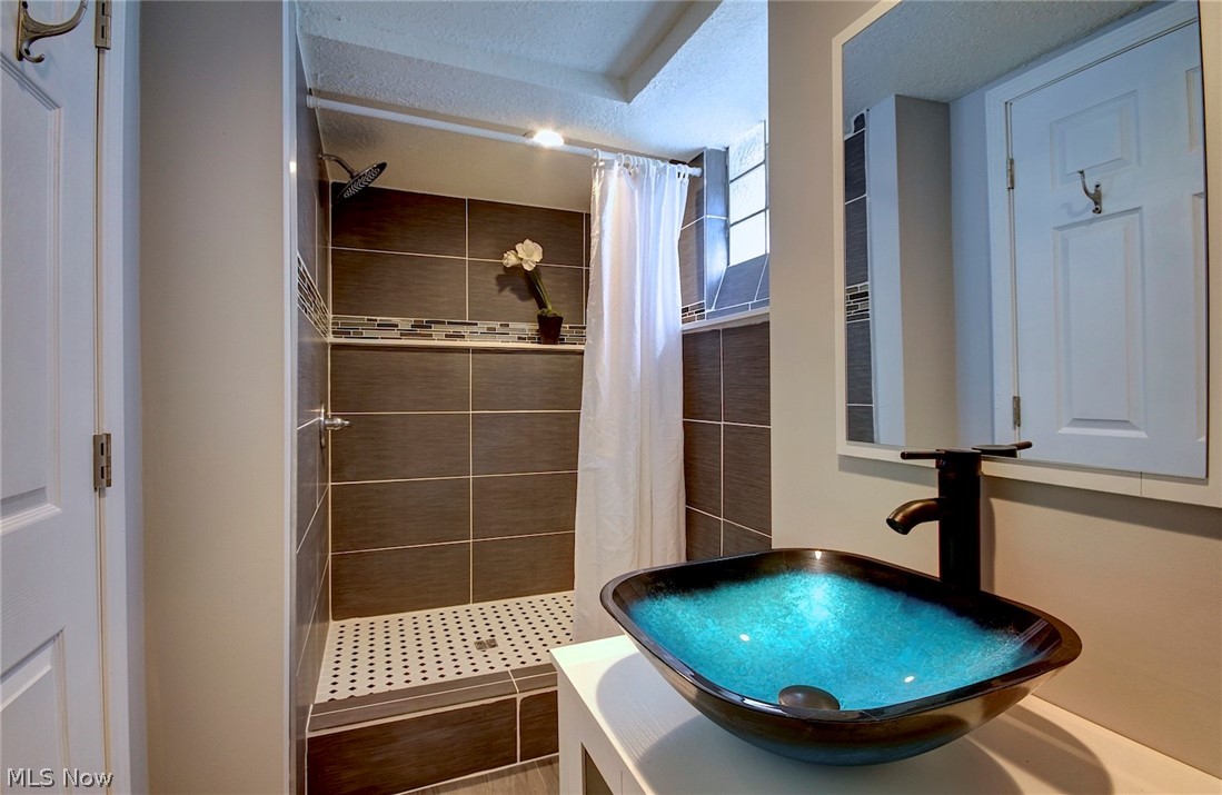 H A Stahl Properties Cos Ridg - Residential