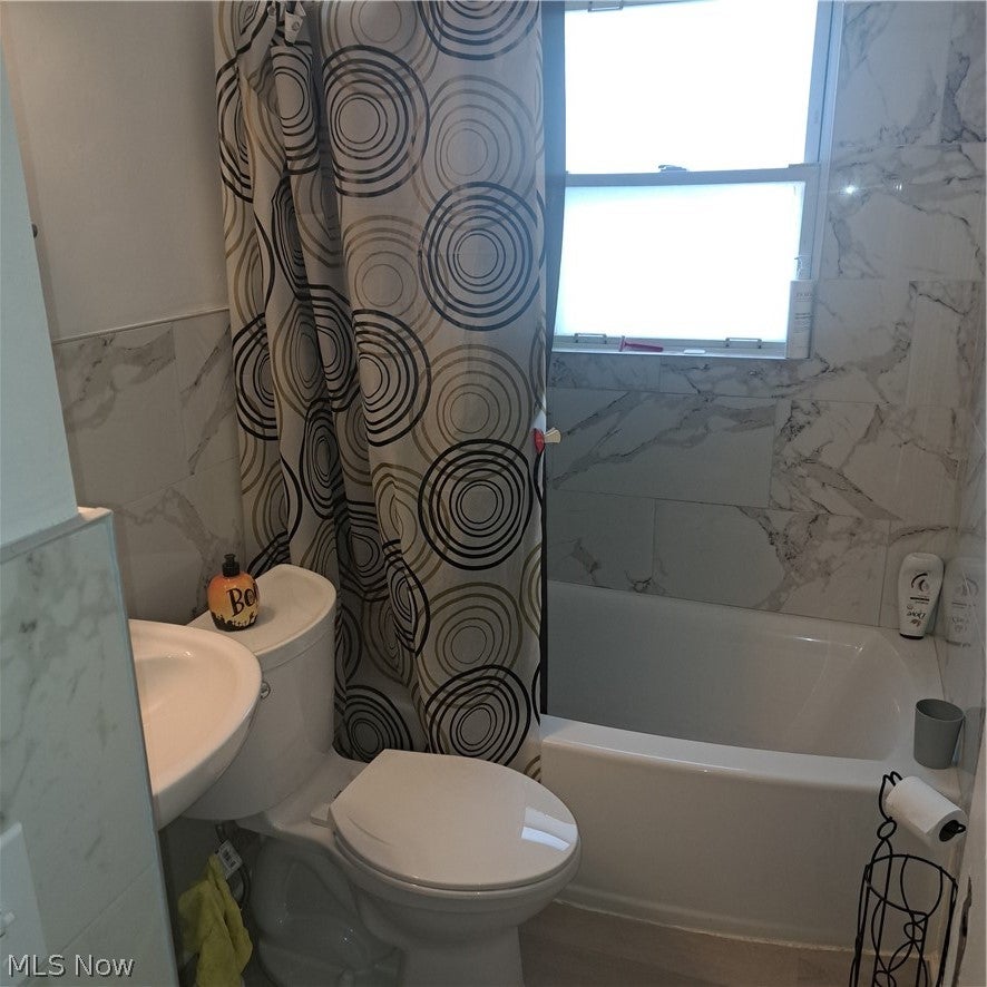 480 W Hylda Avenue
