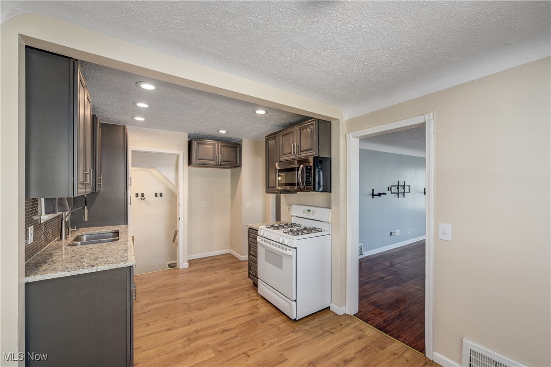 H A Kangessers City Gardens Allo - Residential