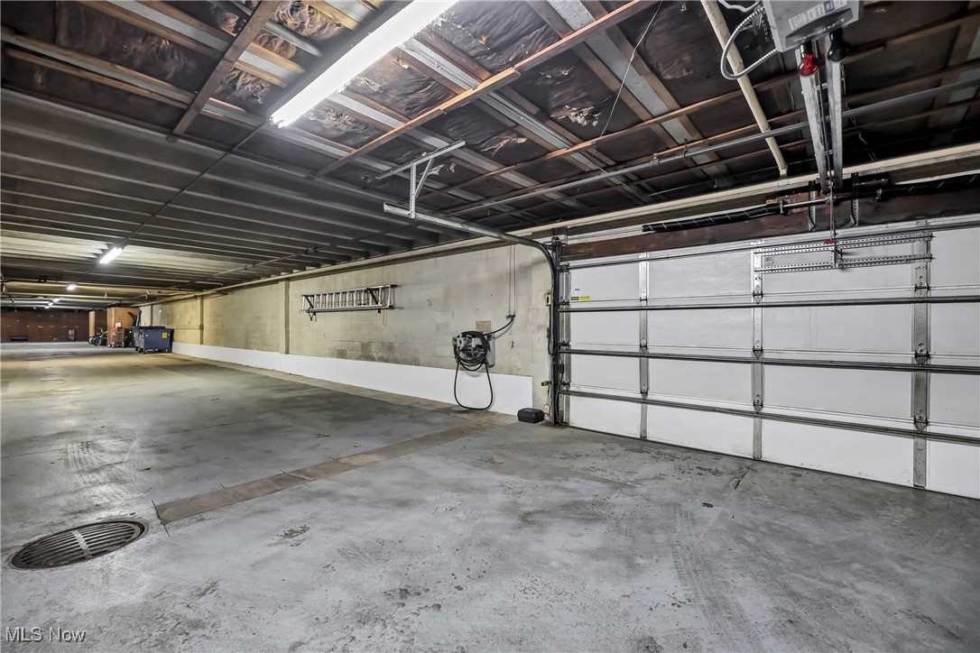 Esquire House Condo - Residential