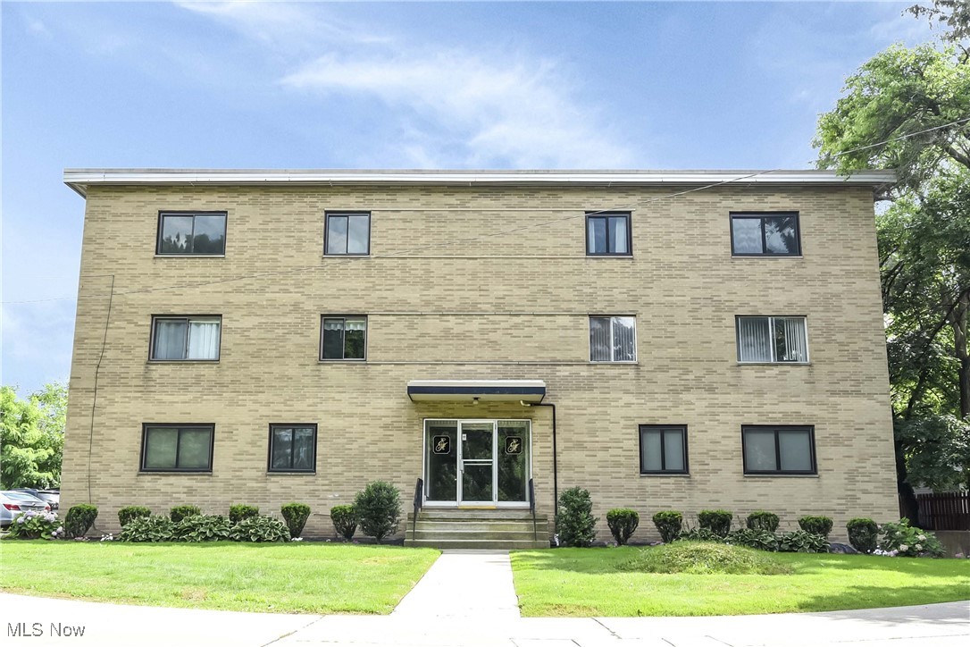 Esquire House Condo - Residential