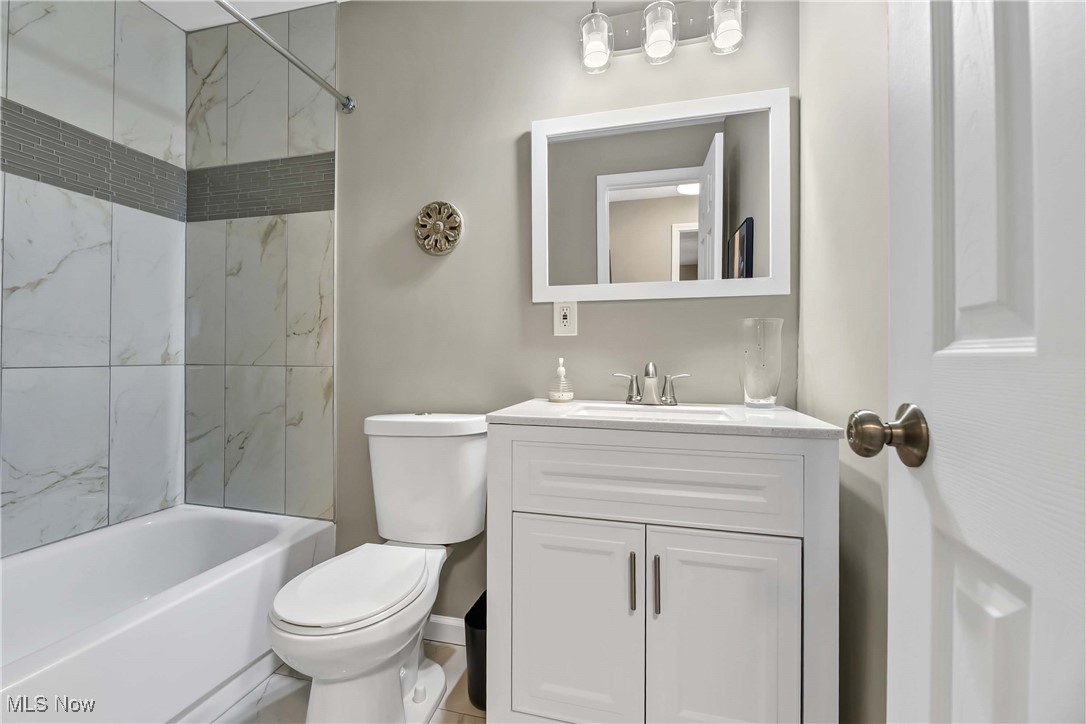 Esquire House Condo - Residential