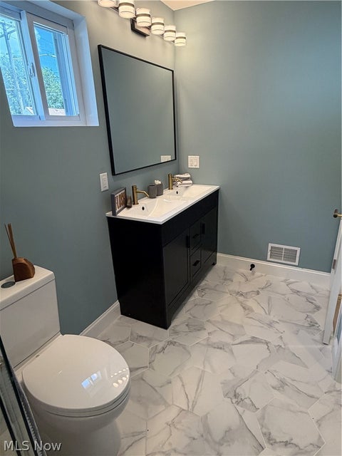 Tiny photo for 3895 E 189th Street, Cleveland, OH 44122 (MLS # 5238838)