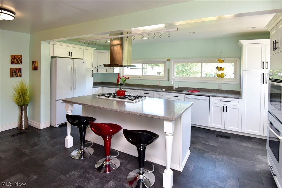 Melvin F Freelands Westhill E - Residential