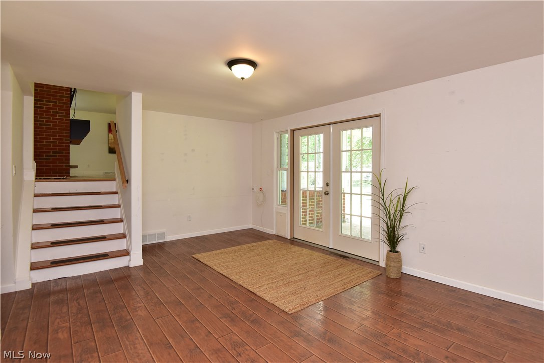 Melvin F Freelands Westhill E - Residential