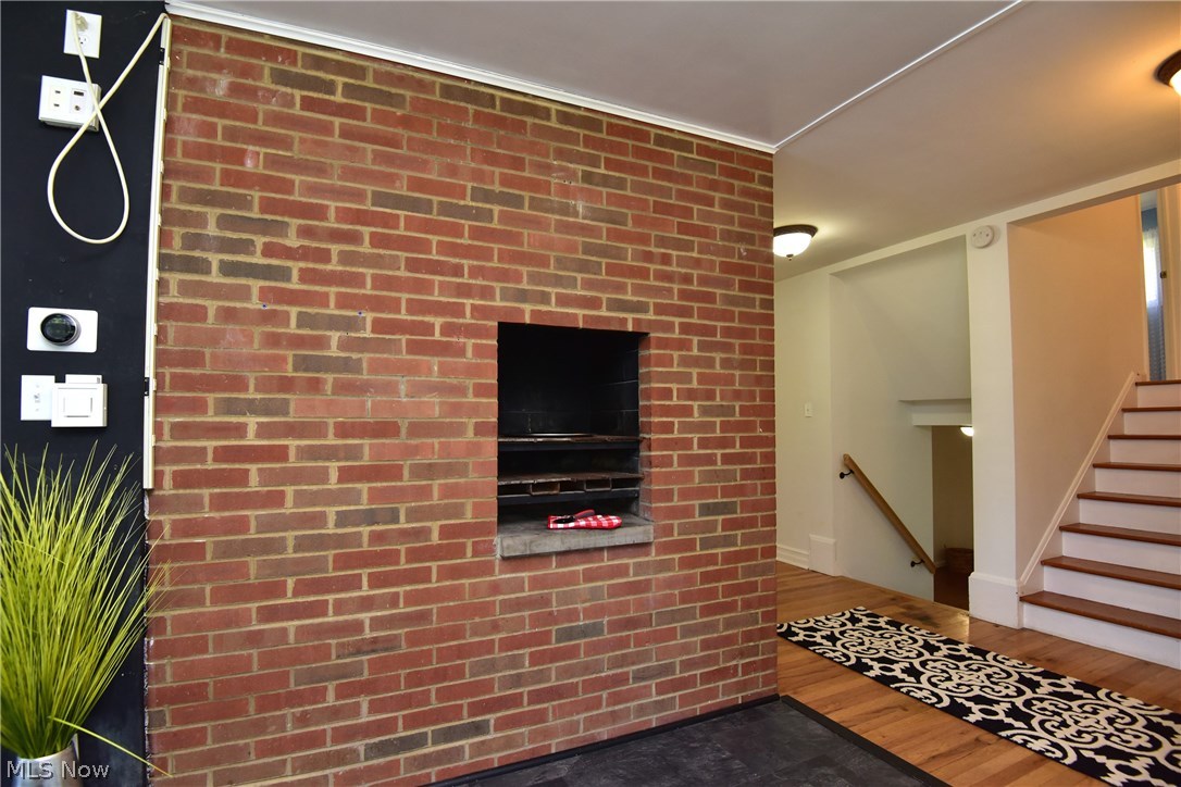 Melvin F Freelands Westhill E - Residential