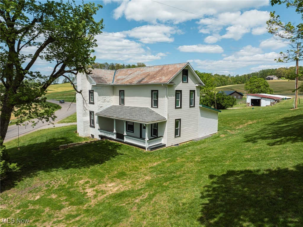 3153 SW Boltz Orchard Road, Sugarcreek, Ohio image 3