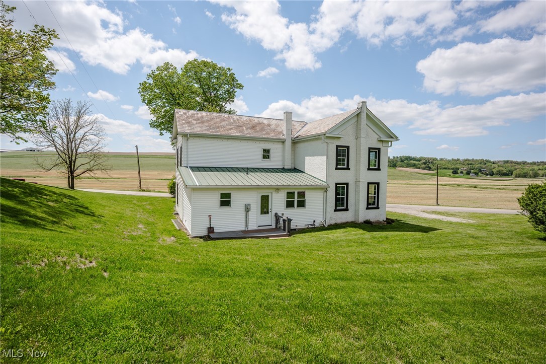 3153 SW Boltz Orchard Road, Sugarcreek, Ohio image 5