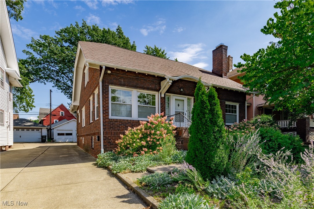 Nicholson Realty Cos Waterbur - Residential