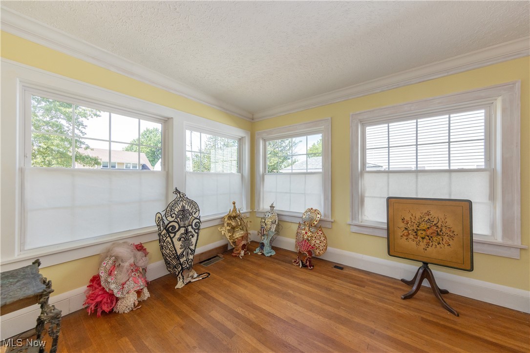 Nicholson Realty Cos Waterbur - Residential