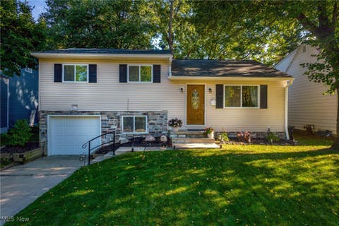 Photo for 1366 Winhurst Drive