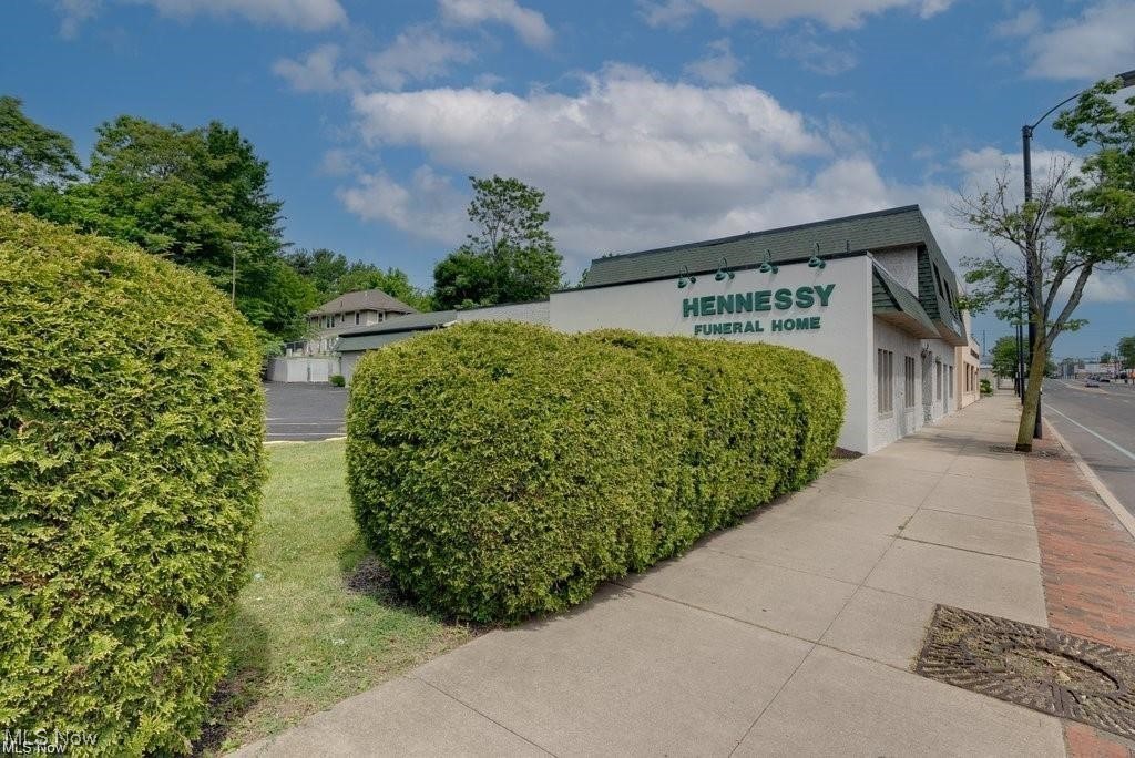 Halter & Mueller - Commercial Sale