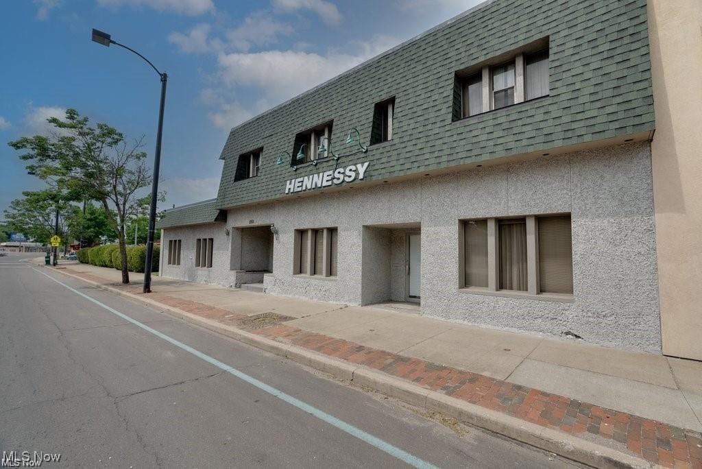 This 10,000+ sq ft building is currently being used for a long-time family-owned funeral home. Tastefully decorated and updated large open areas with 3 individual offices or others. All one level, plus men's and women's private bathrooms. Two apartments upstairs that are not currently occupied. Partial basement, and this building includes parking for 30+. In addition, there are other parcels that are included in this amazing price. Many possibilities for different businesses. Minutes from downtown Akron
Parcels included are : lots: 534 N. Main St #550 (68-57068) Lot -17 x 141, 534 N. Main St (68-25668) 64 x 141, 534 N. Main St (68-25657) 42 x 121, 549 Blaine Ave (68-25673) 74x172
552 N. Main St has the only building of 10,171 sq ft, which is a long-standing funeral home (68-25672) 45 x 83
Sale includes the following lots: 534 N. Main St #550 (68-57068) Lot 17 x 141, 534 N. Main St (68-25668) 64 x 141, 534 N. Main St (68-25657) 42 x 121, 549 Blaine Ave (68-25673) 74x172
552 N. Main St has the only building of 10,171 sq ft, which is a long-standing funeral home (68-25672) 45 x 83