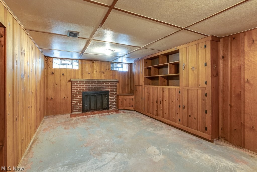 Cuyahoga River Estate - Residential