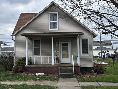 Photo of 849 Walnut Street, Caldwell, OH 43724 (MLS # 5175299)