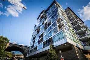 Stonebridge Plaza - Residential