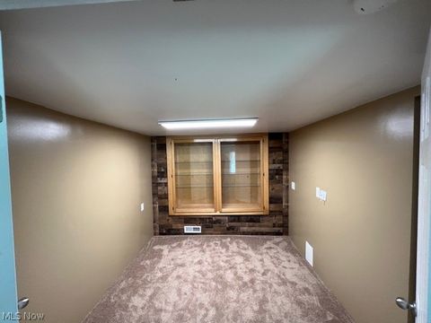 Tiny photo for 17911 Davis Road, Lake Milton, OH 44429 (MLS # 5187677)