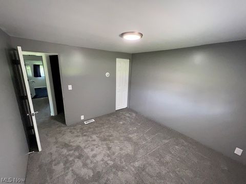 Tiny photo for 17911 Davis Road, Lake Milton, OH 44429 (MLS # 5187677)