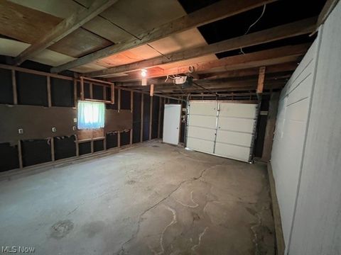 Tiny photo for 17911 Davis Road, Lake Milton, OH 44429 (MLS # 5187677)