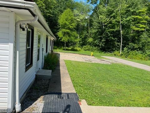 Tiny photo for 17911 Davis Road, Lake Milton, OH 44429 (MLS # 5187677)