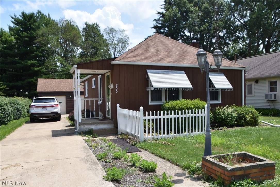 Tuxedo Park - Residential