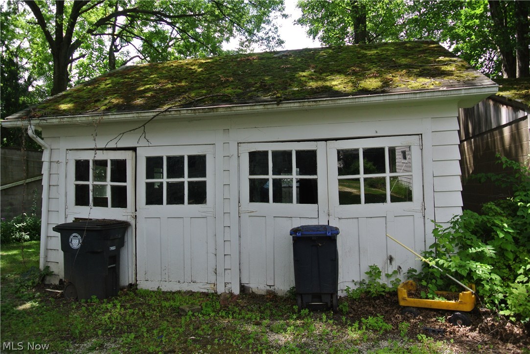 Trail Road - Residential