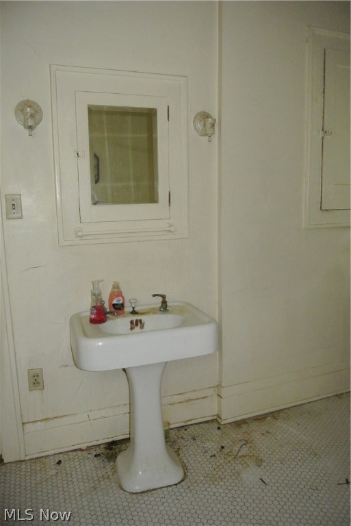 Trail Road - Residential