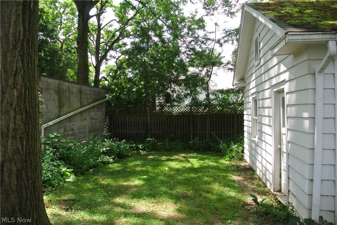 Trail Road - Residential