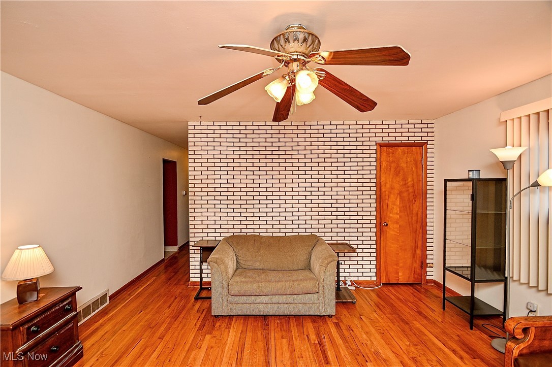 Wooster Ave Allotment - Residential