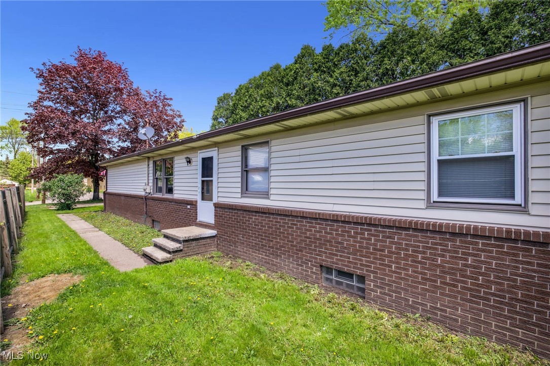 241 W Good Avenue, Wadsworth, Ohio image 29