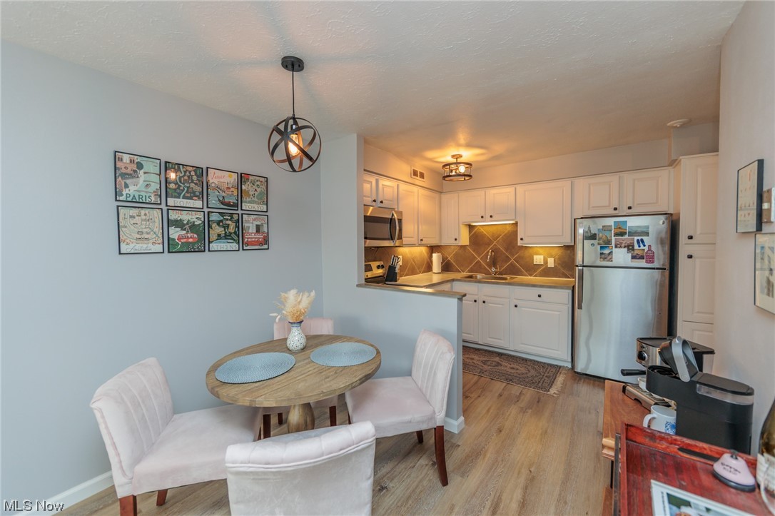 Envoy Condo - Residential