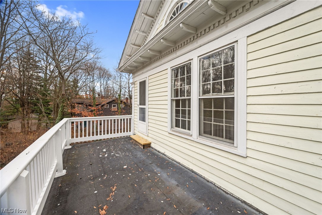 Shaker Lakes 02 - Residential