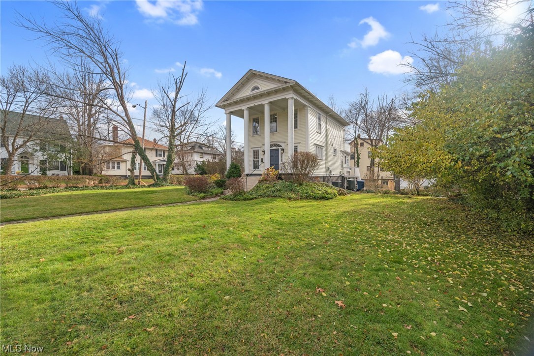 Shaker Lakes 02 - Residential