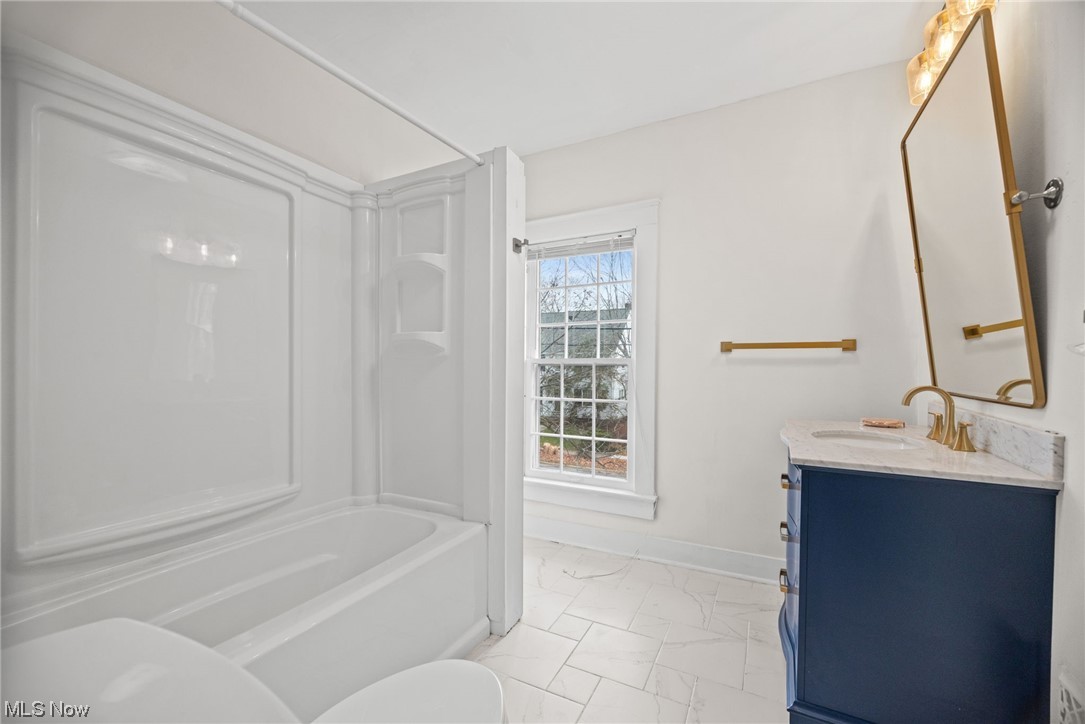 Shaker Lakes 02 - Residential