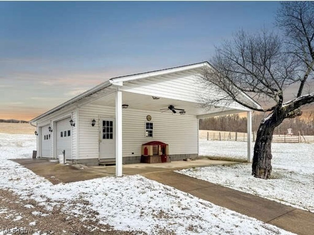 Photo of 56485 Deep Run Road, Martins Ferry, OH 43935 (MLS # 5187910)