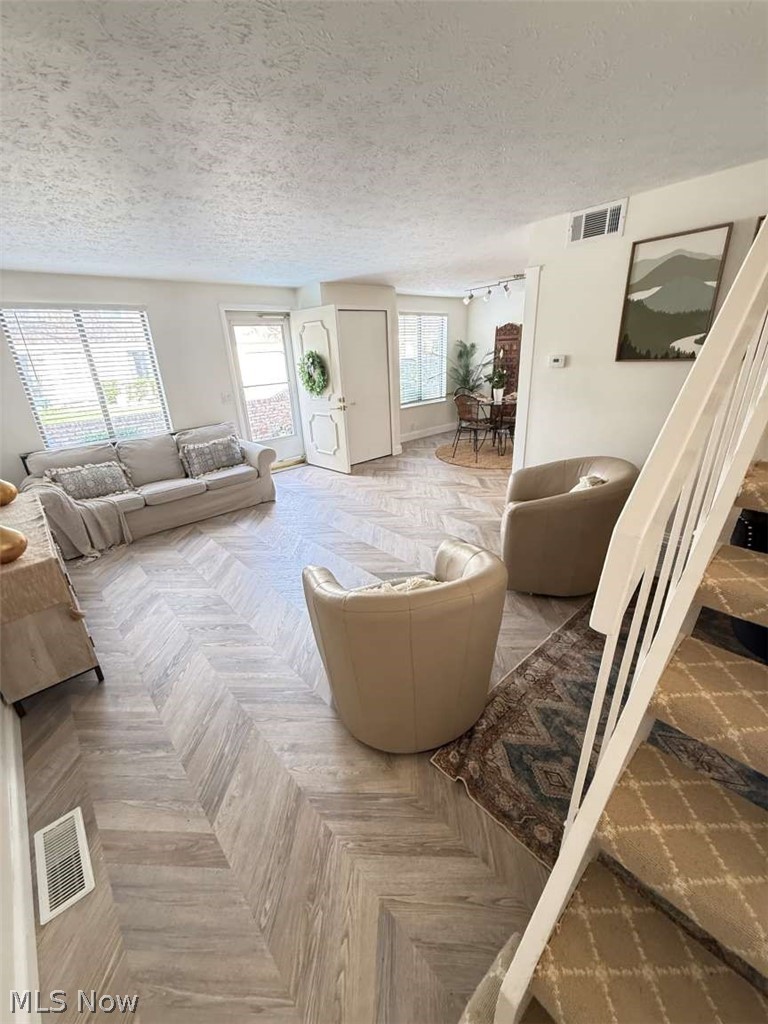 Addition To Cambridge Condo - Residential